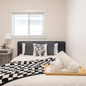  Guest house Si & Daniel Near Yvr Airport & Skytrain Separate Entry Free Parking Canada